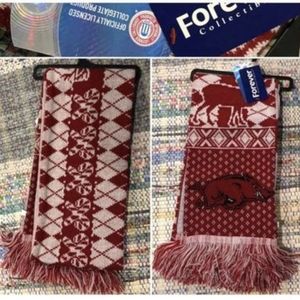 Arkansas razorbacks scarf (nwt)